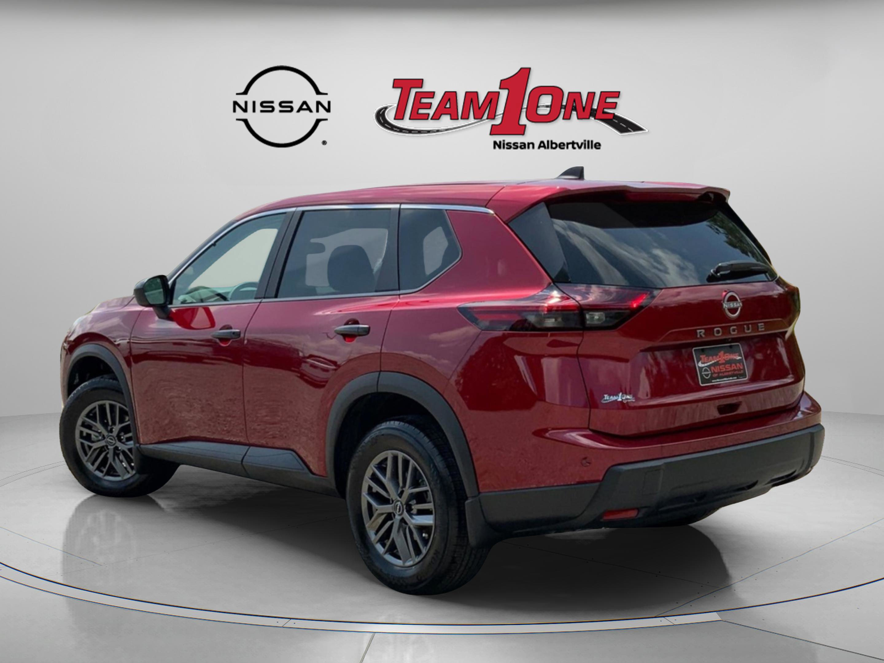 2026 Nissan Rogue S photo 2
