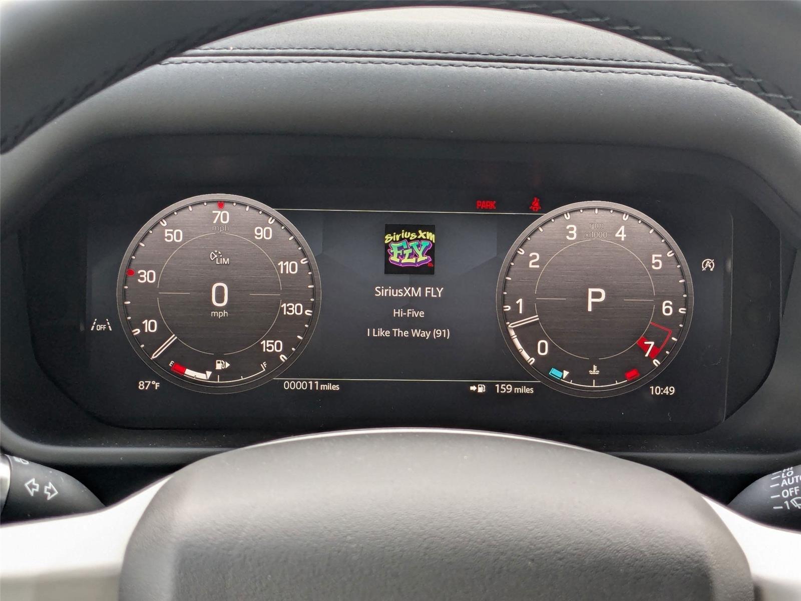 2025 Land Rover Defender 110 S photo 18