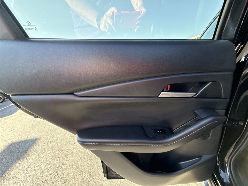 2022 Mazda CX-30 Select photo 18