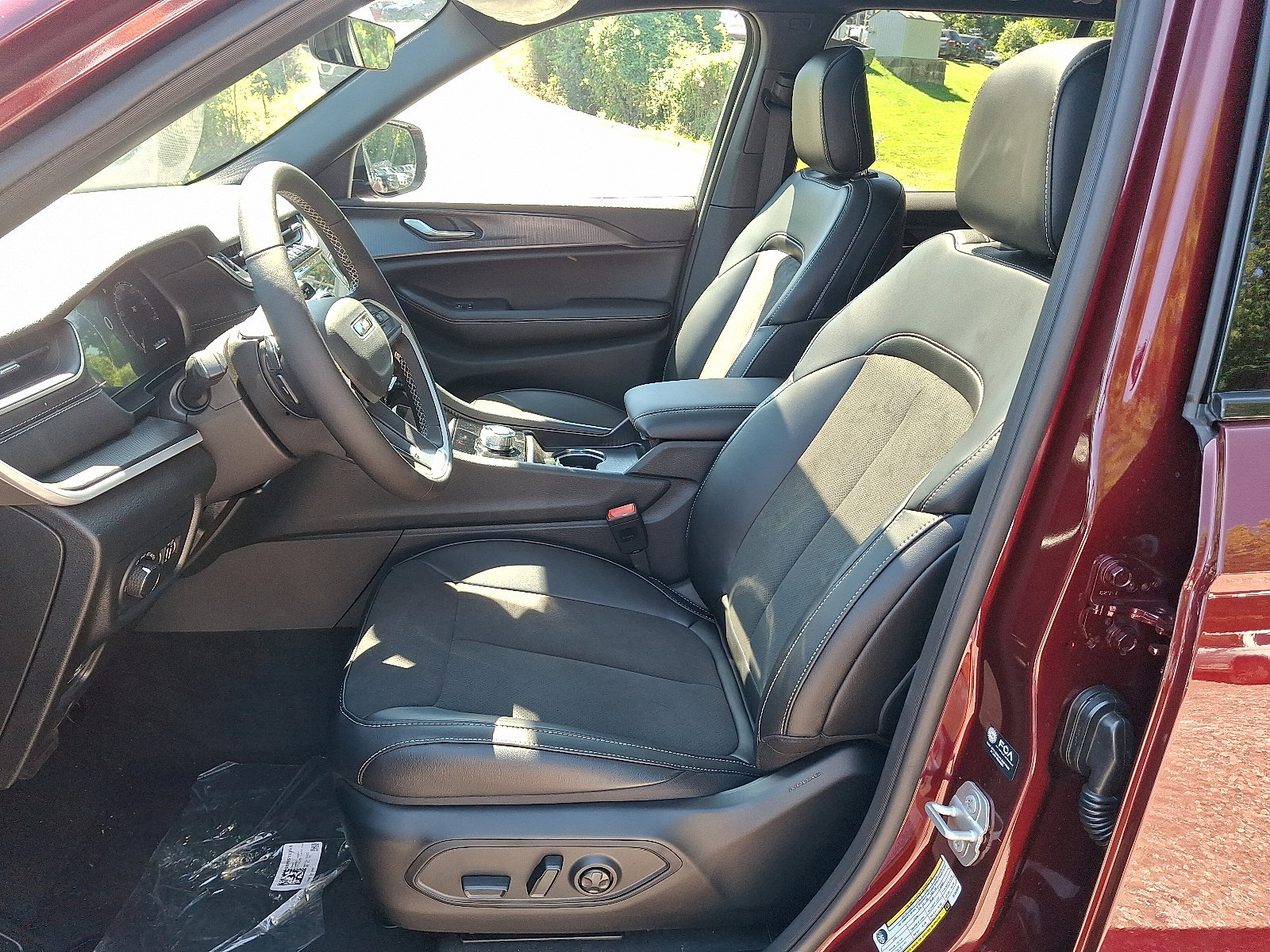 2025 Jeep Grand Cherokee Altitude X photo 7
