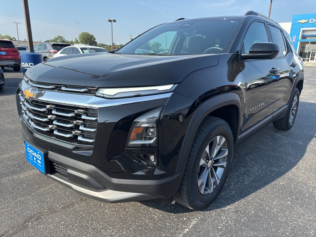 2025 Chevrolet Equinox LT photo 7