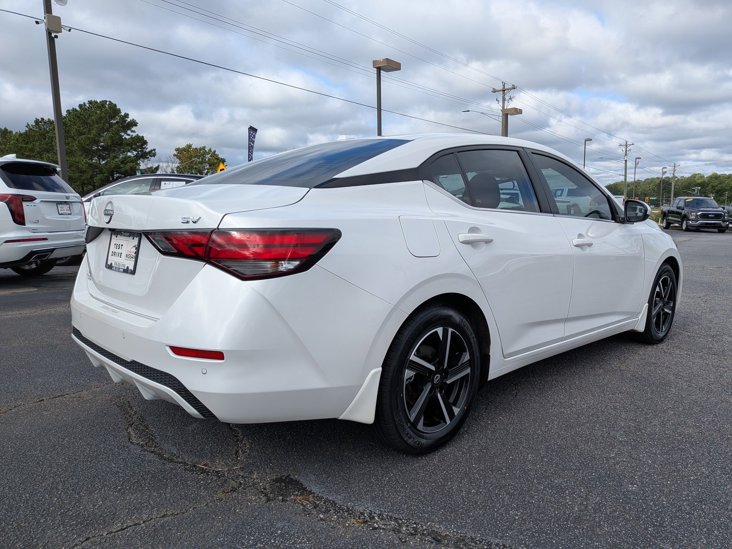 2024 Nissan Sentra SV photo 3