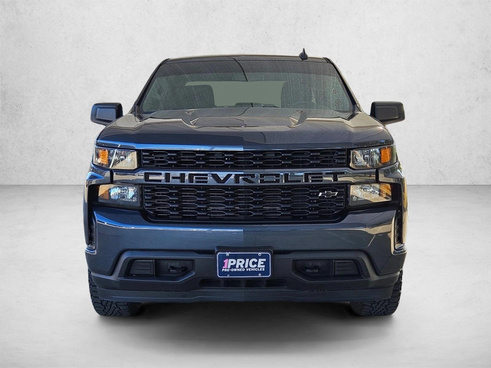 2021 Chevrolet Silverado 1500 Custom photo 2