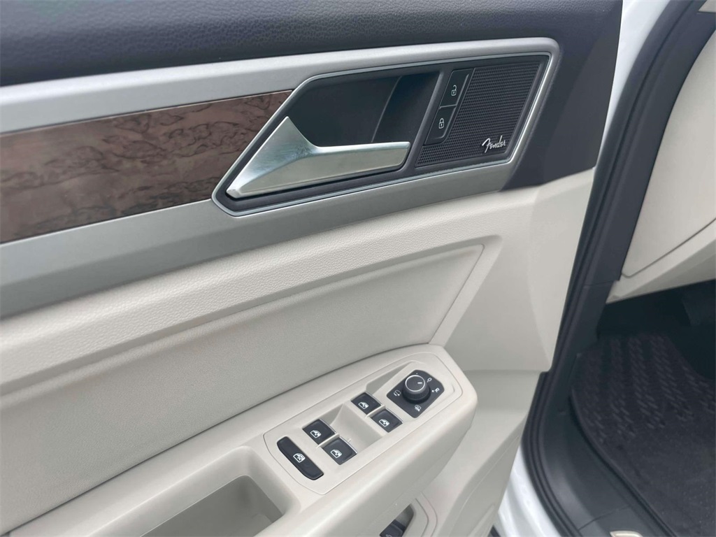 2019 Volkswagen Atlas V6 SEL Premium photo 16