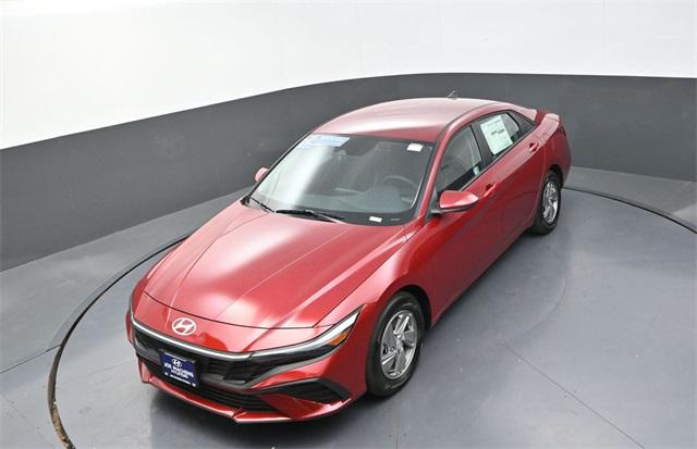 2025 Hyundai Elantra SE photo 22