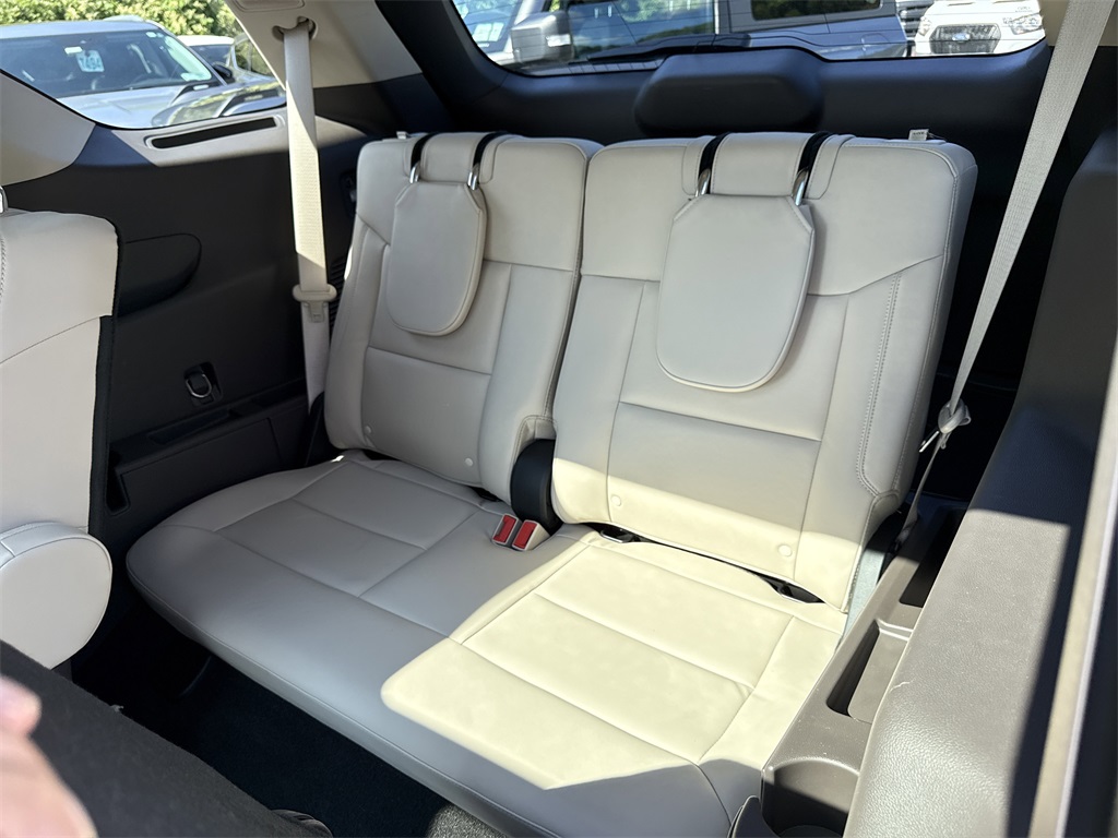 2025 Ford Explorer ST-Line photo 34