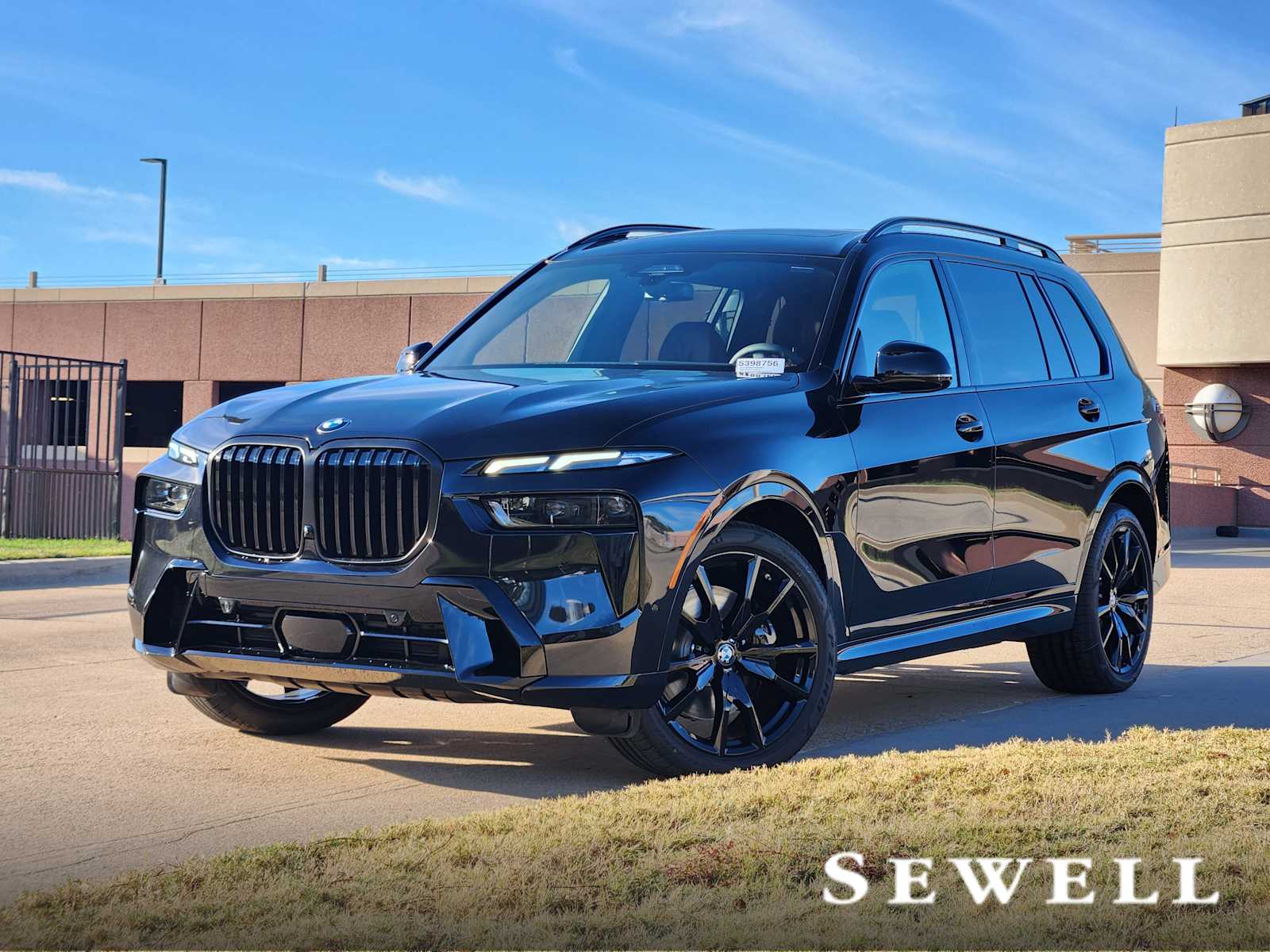 2026 BMW X7 40i's photo