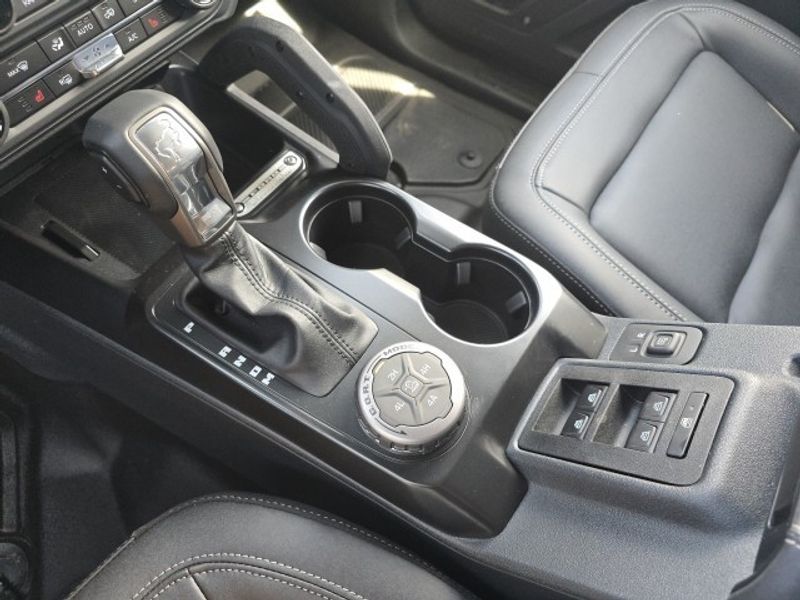 2025 Ford Bronco Big Bend photo 16