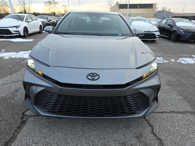 2026 Toyota Camry SE photo 2