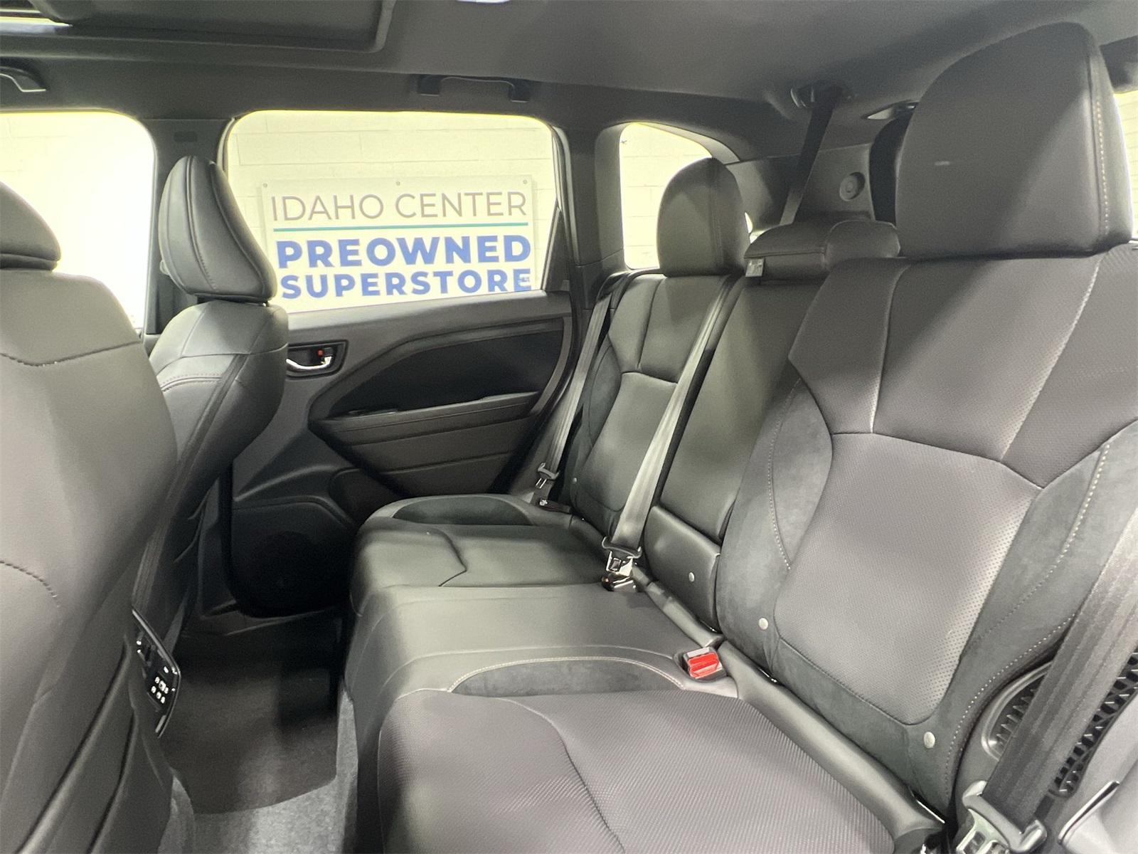 2025 Subaru Forester Touring photo 19