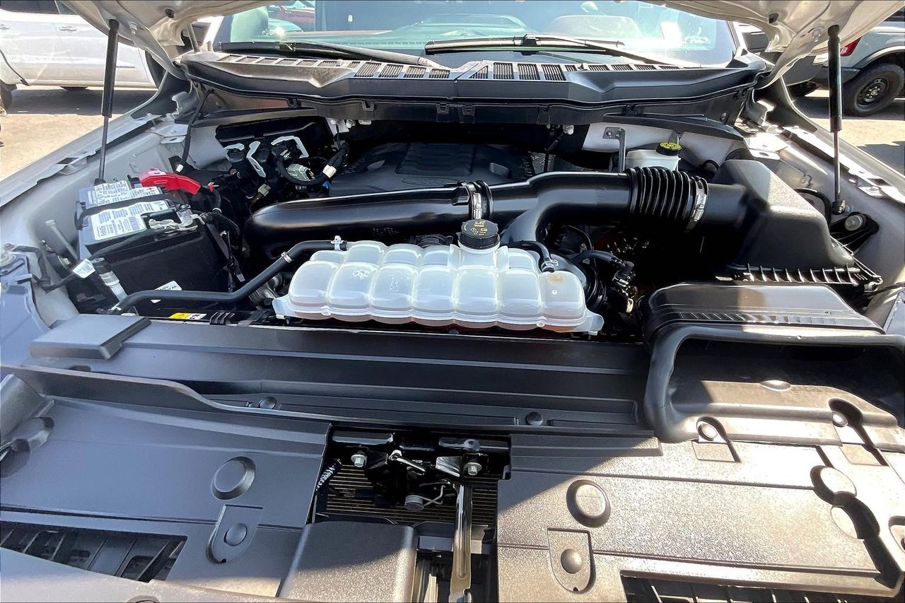 2023 Ford F-150 Lariat photo 25