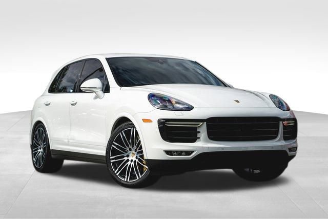 2016 Porsche Cayenne Turbo S's photo