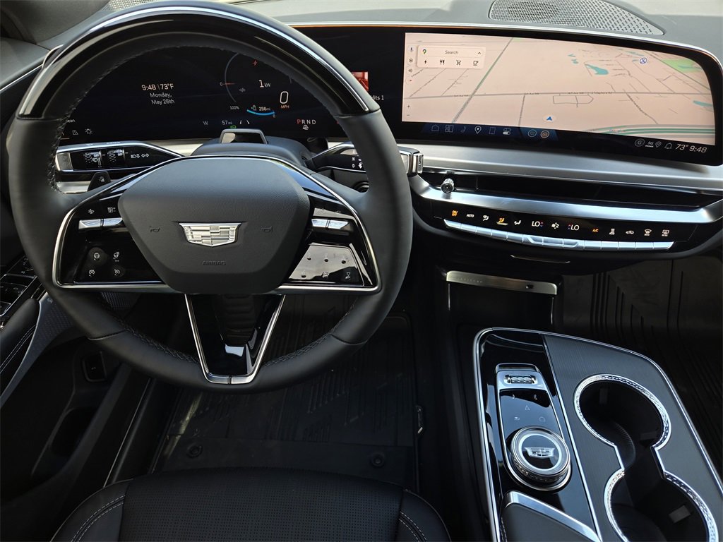 2025 Cadillac Lyriq Luxury photo 28