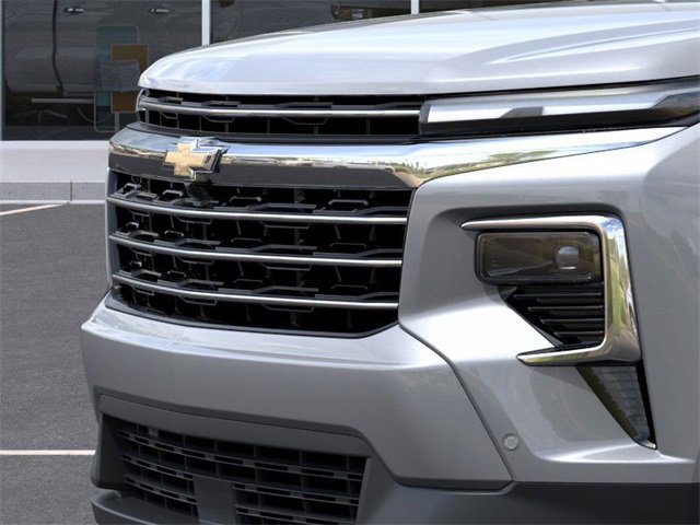2025 Chevrolet Traverse photo 13