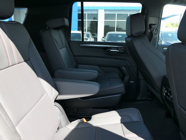 2026 Chevrolet Suburban RST photo 22