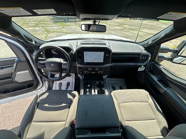 2025 Ford F-150 XLT photo 33