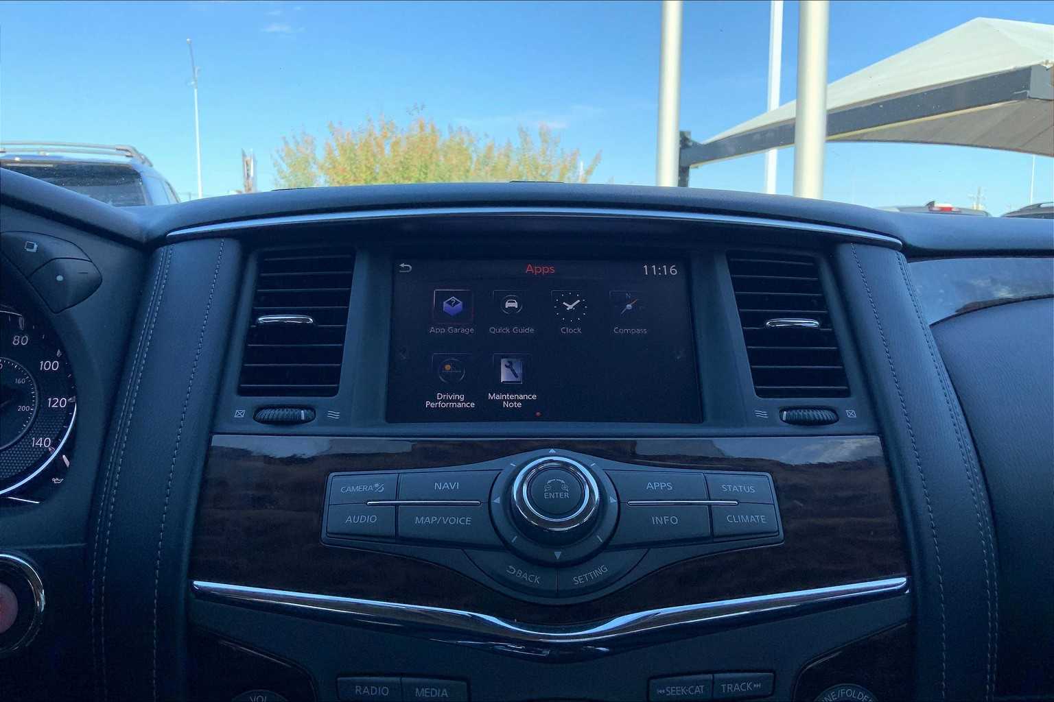 2018 Nissan Armada SL photo 29