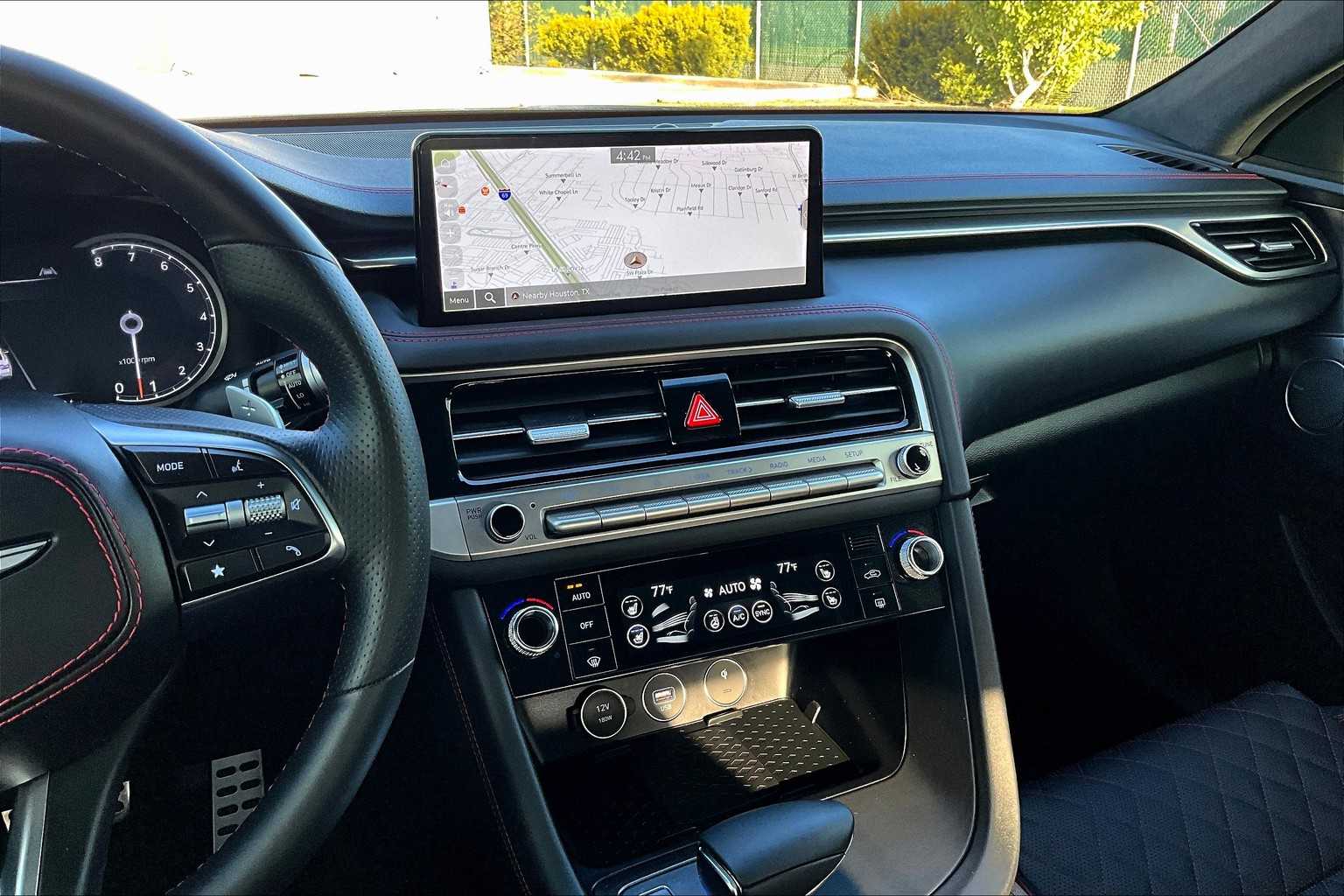 2025 Genesis G70 3.3T Sport Advanced photo 6