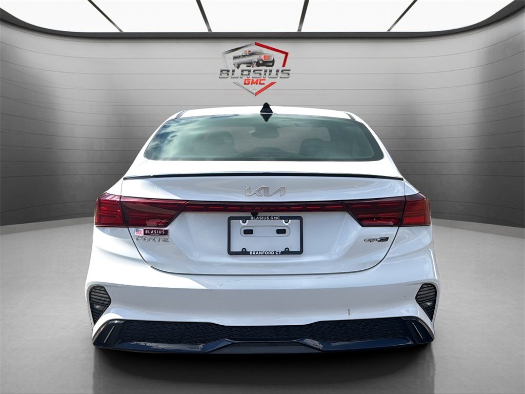 2023 Kia Forte GT-Line photo 4
