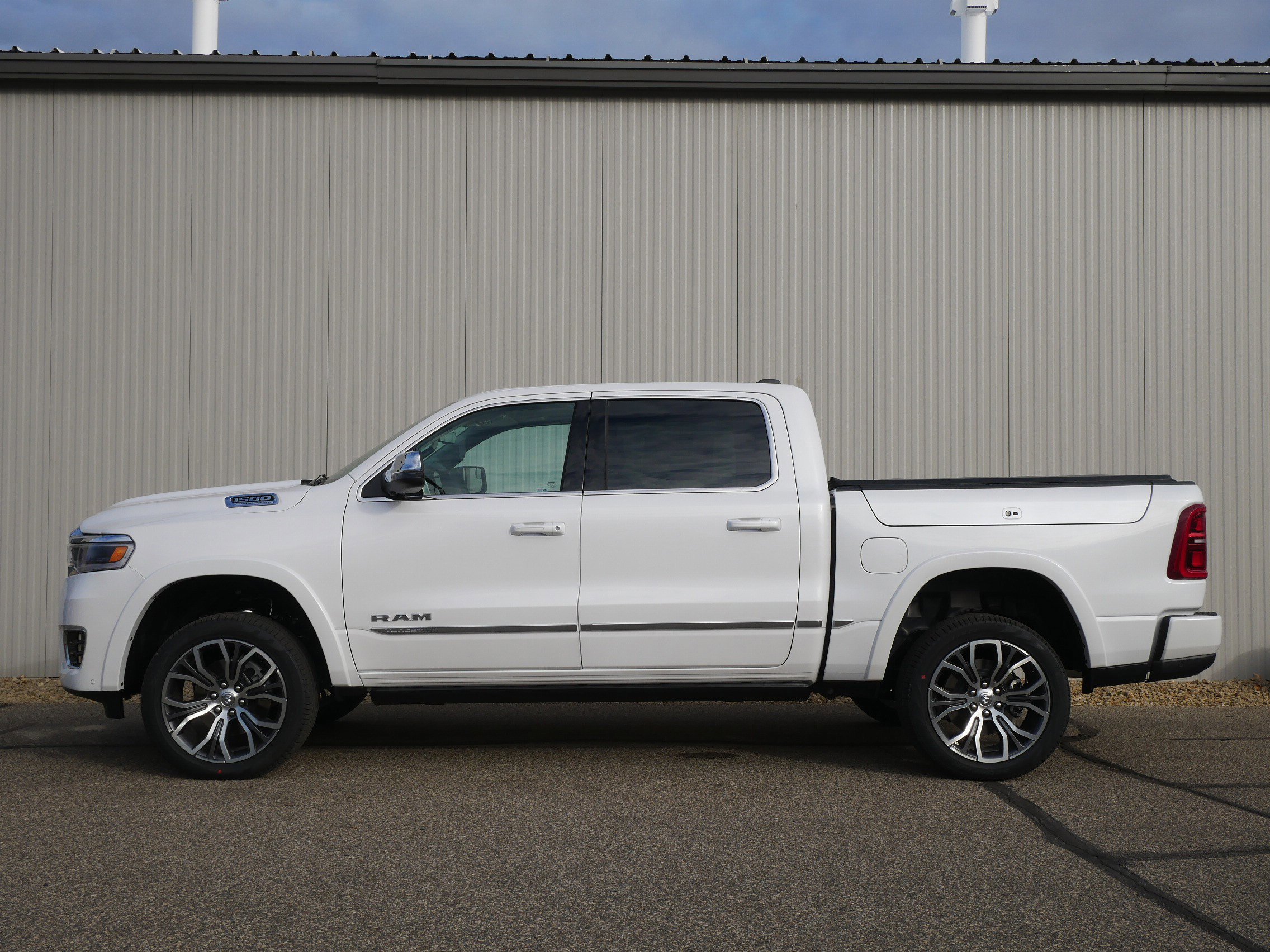 2026 Ram 1500 photo 2