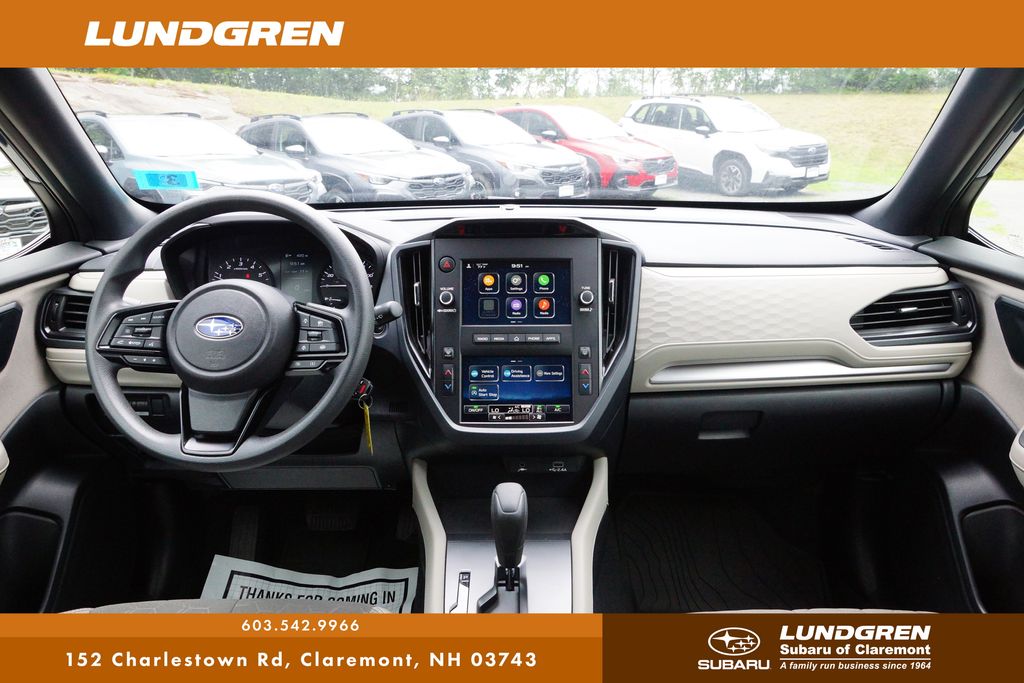 2025 Subaru Forester Base photo 4