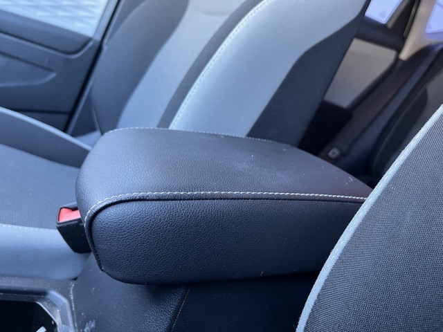 2022 Volkswagen Taos S photo 35