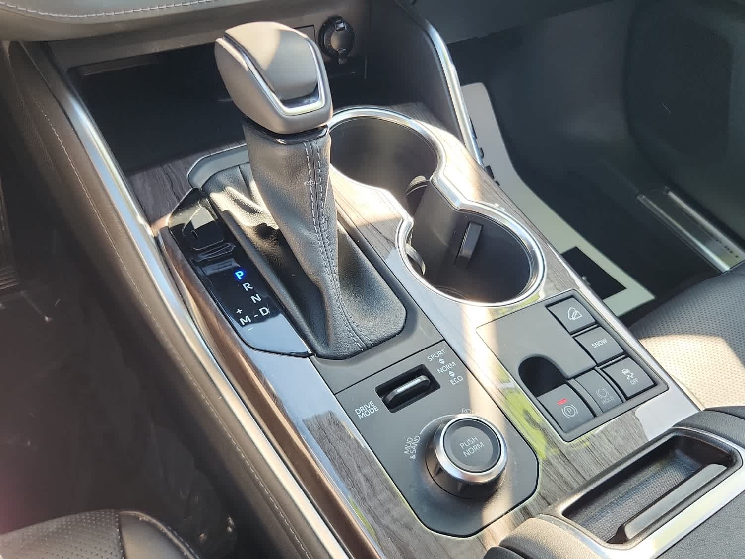 2023 Toyota Highlander Limited photo 11