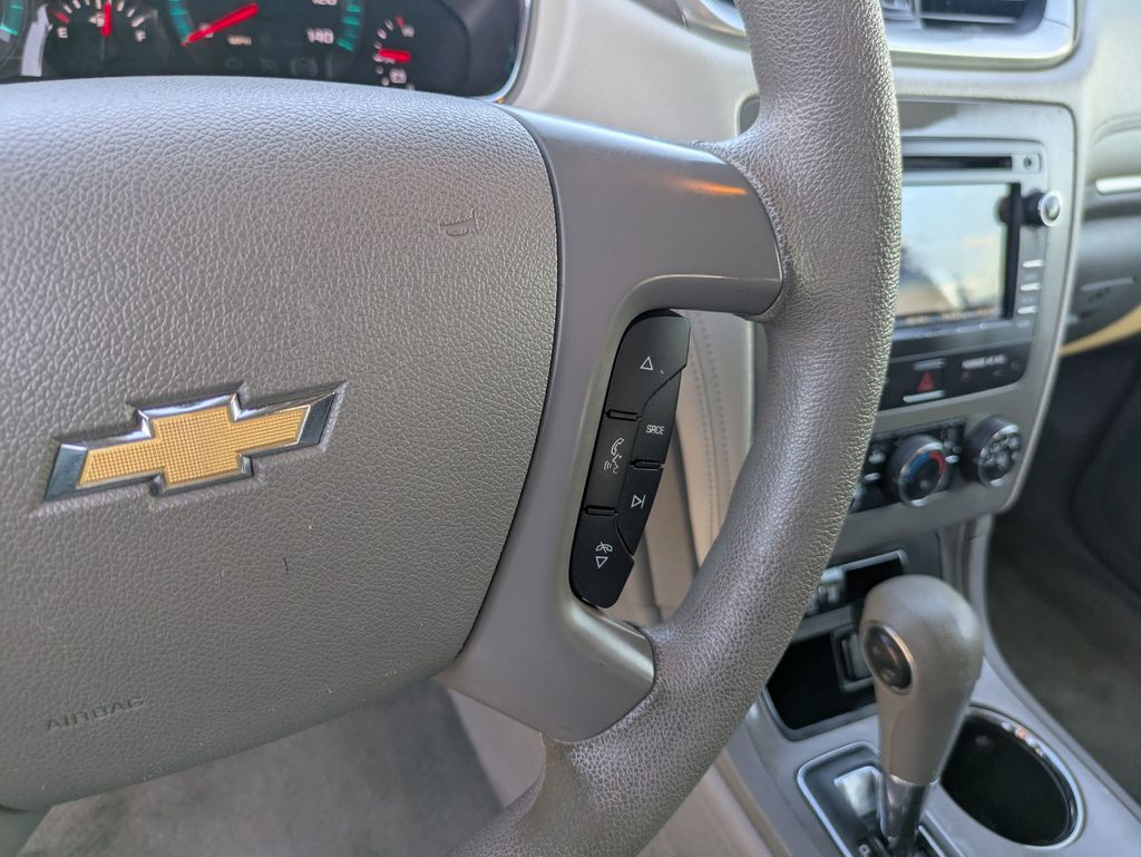 2017 Chevrolet Traverse 1LS photo 16