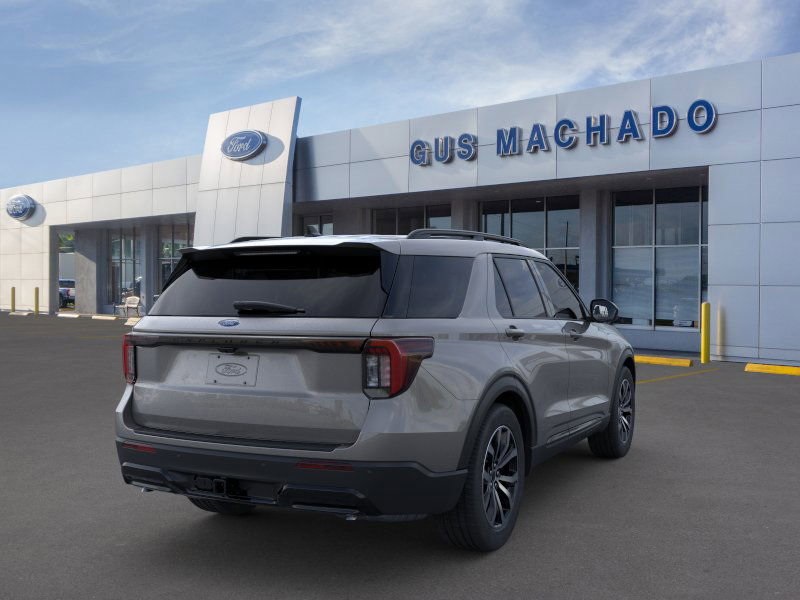 2025 Ford Explorer ST-Line photo 6