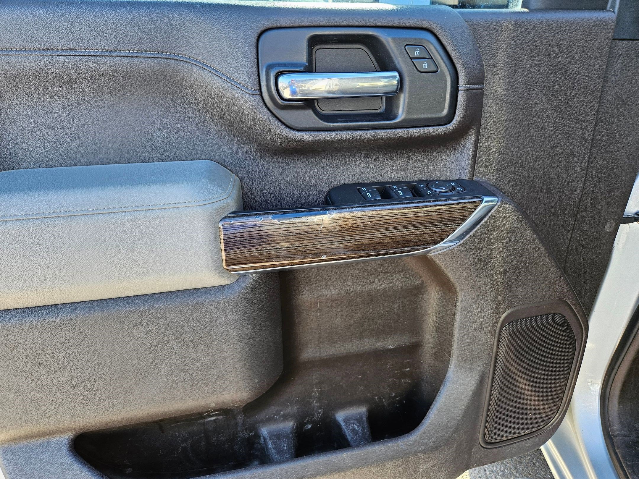 2020 Chevrolet Silverado 2500HD LT photo 8