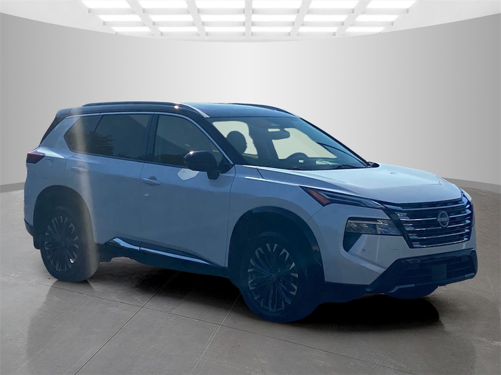 2024 Nissan Rogue Platinum photo 5