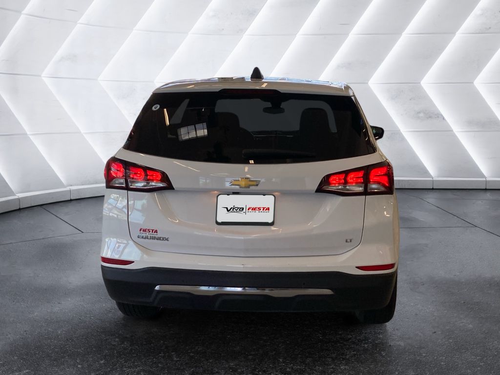 2024 Chevrolet Equinox LT photo 3