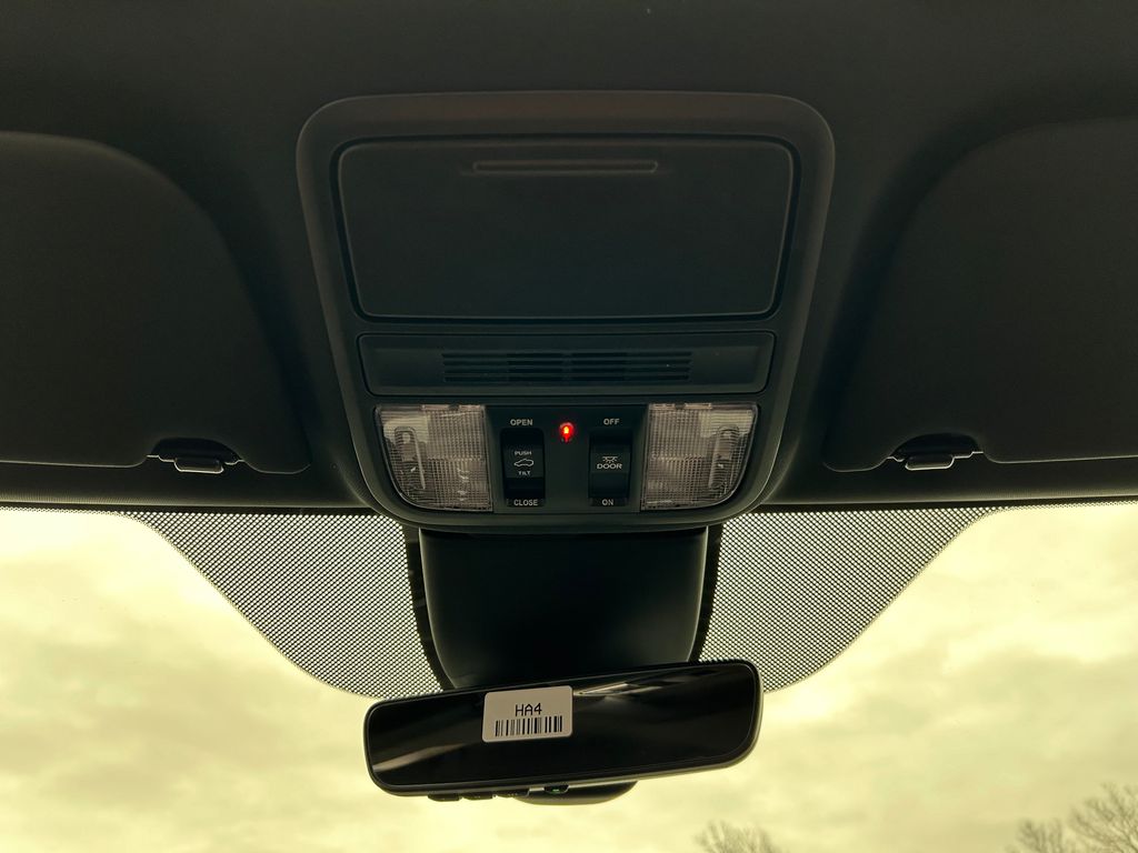 2026 Honda Odyssey photo 14