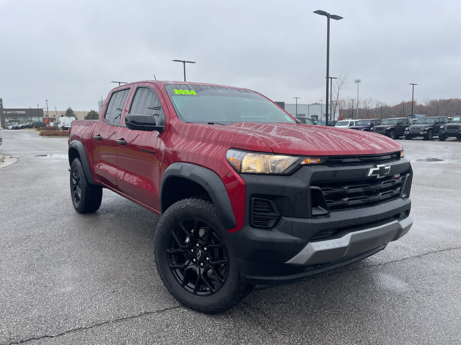 2024 Chevrolet Colorado Trail Boss photo 2