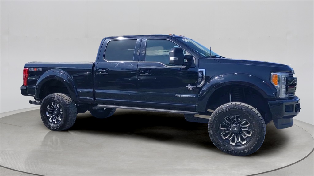 2018 Ford F-250 Super Duty Lariat's photo