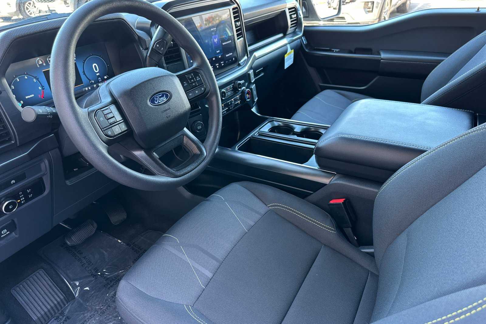 2025 Ford F-150 STX photo 4