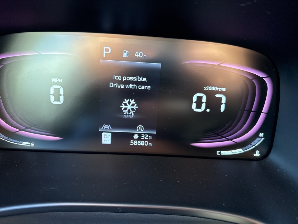 2023 Kia Soul EX's photo