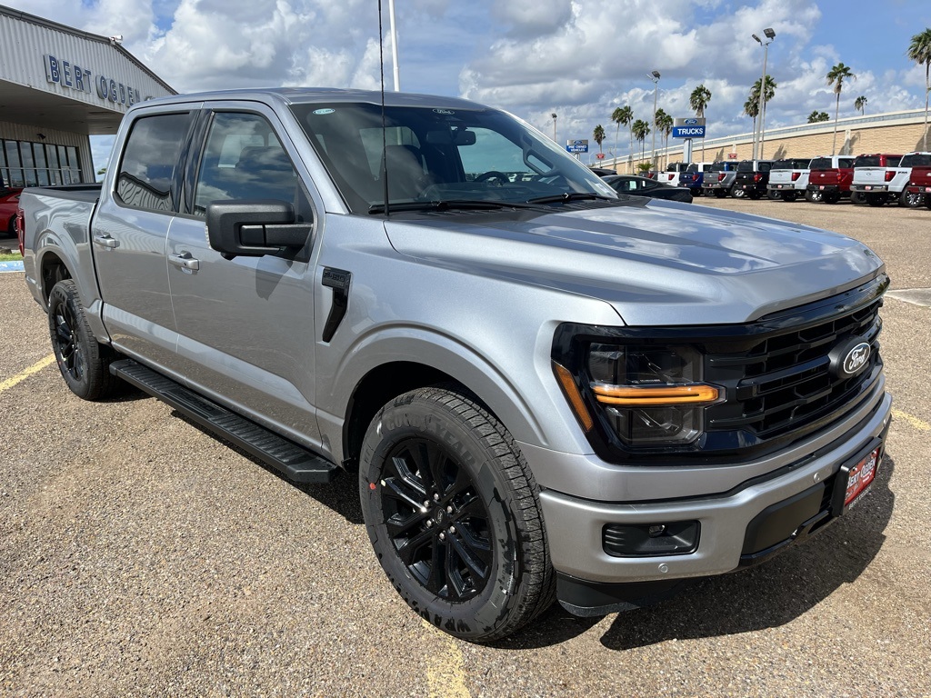 2025 Ford F-150 XLT's photo