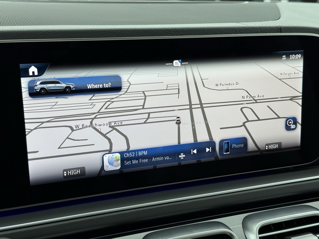 2024 Mercedes Benz GLS 580 4MATIC photo 2