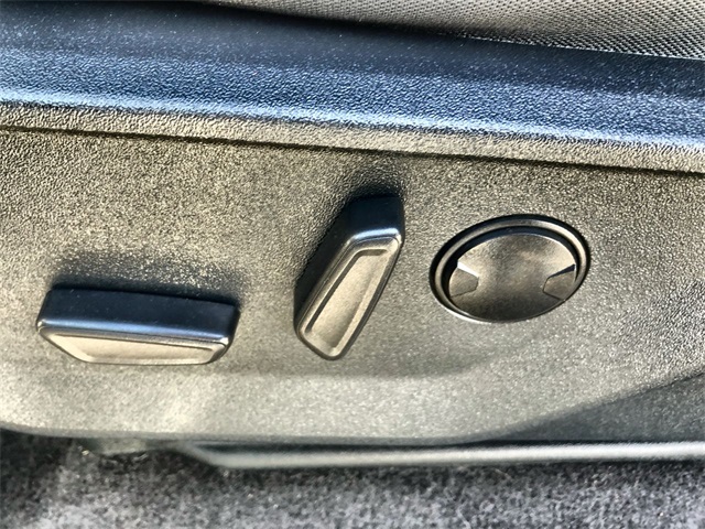 2023 Ford F-150 XLT photo 4