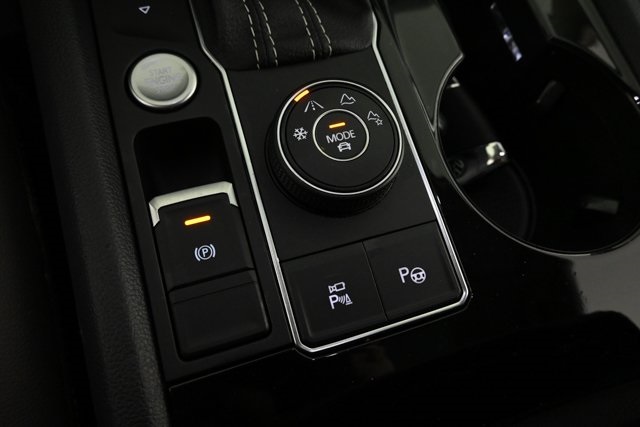 2022 Volkswagen Atlas V6 SEL Premium R-Line photo 27
