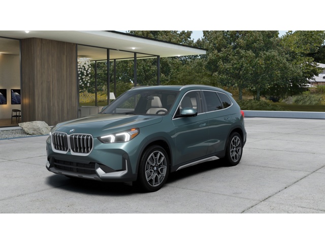 2026 BMW X1 28i's photo