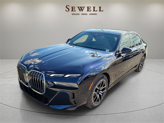 2026 BMW 7 Series 760i's photo