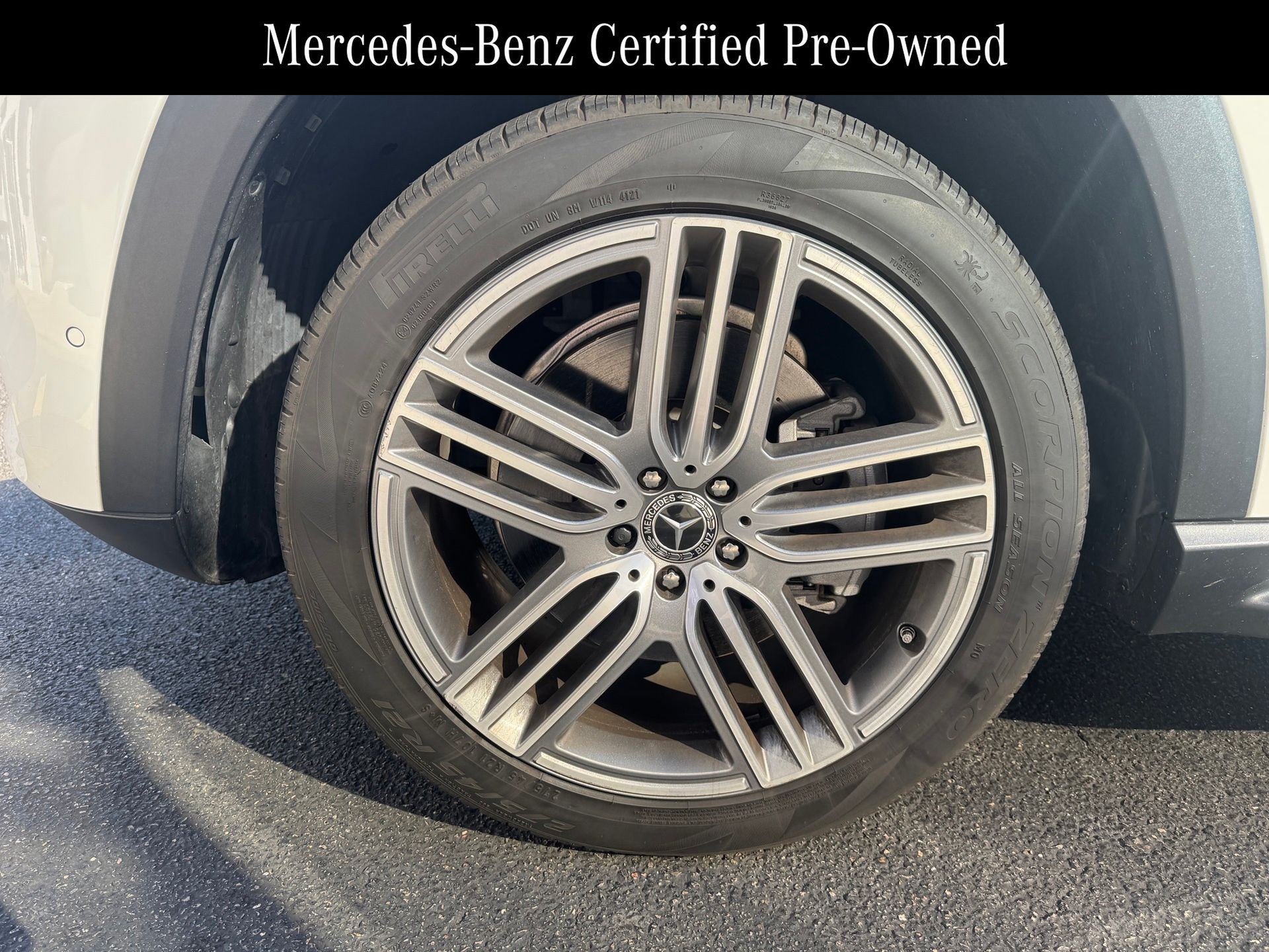 2022 Mercedes Benz GLS 450 4MATIC photo 4