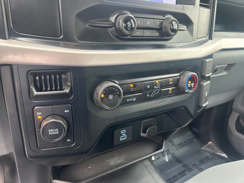 2023 Ford F-150 XL photo 29
