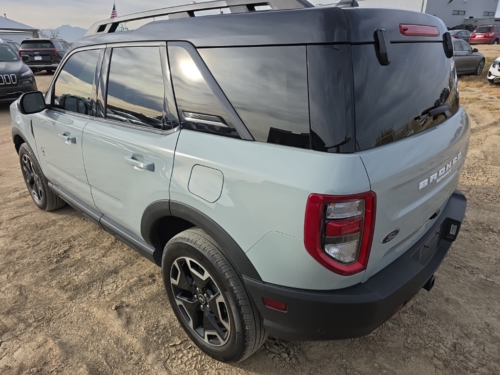 2022 Ford Bronco Sport Outer Banks photo 3