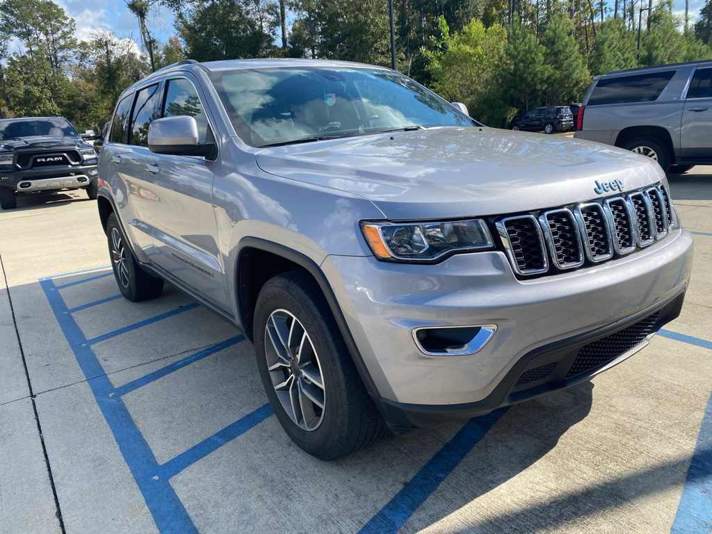 2020 Jeep Grand Cherokee Laredo E photo 2