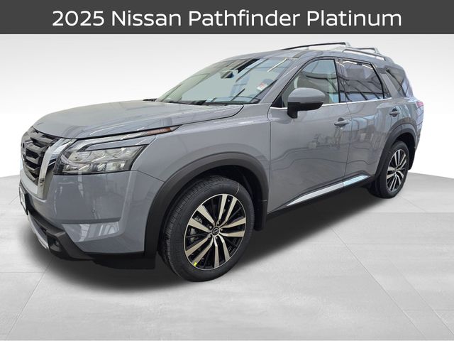 2025 Nissan Pathfinder Platinum's photo