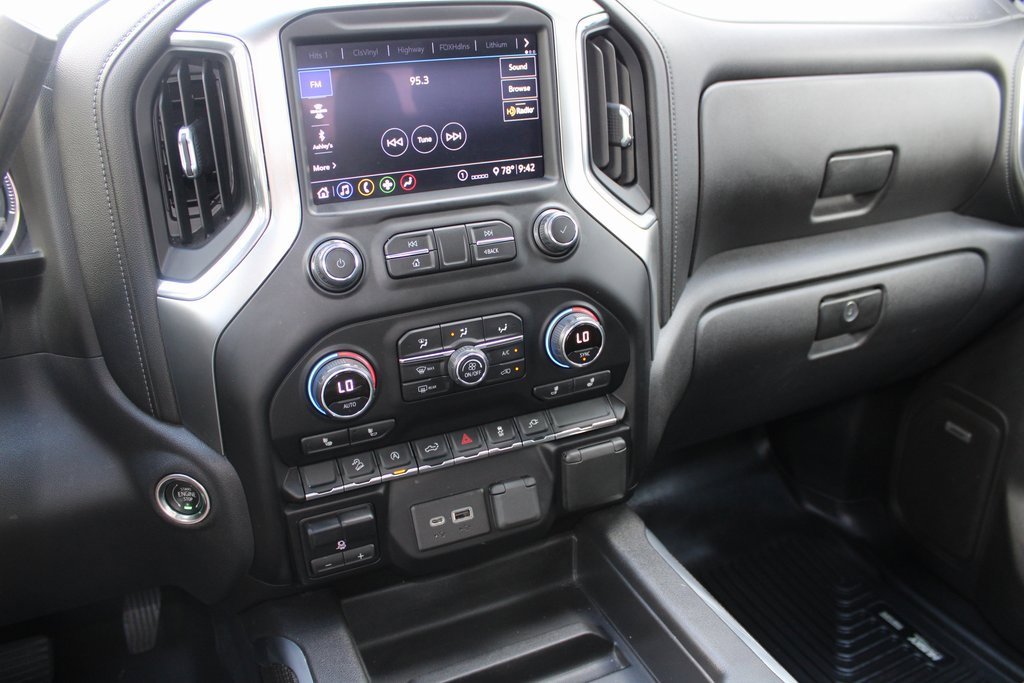2020 Chevrolet Silverado 1500 RST photo 20