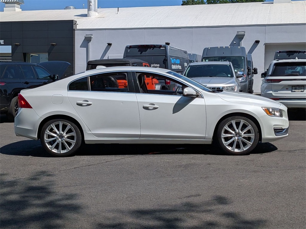 LYV402HK5HB155824